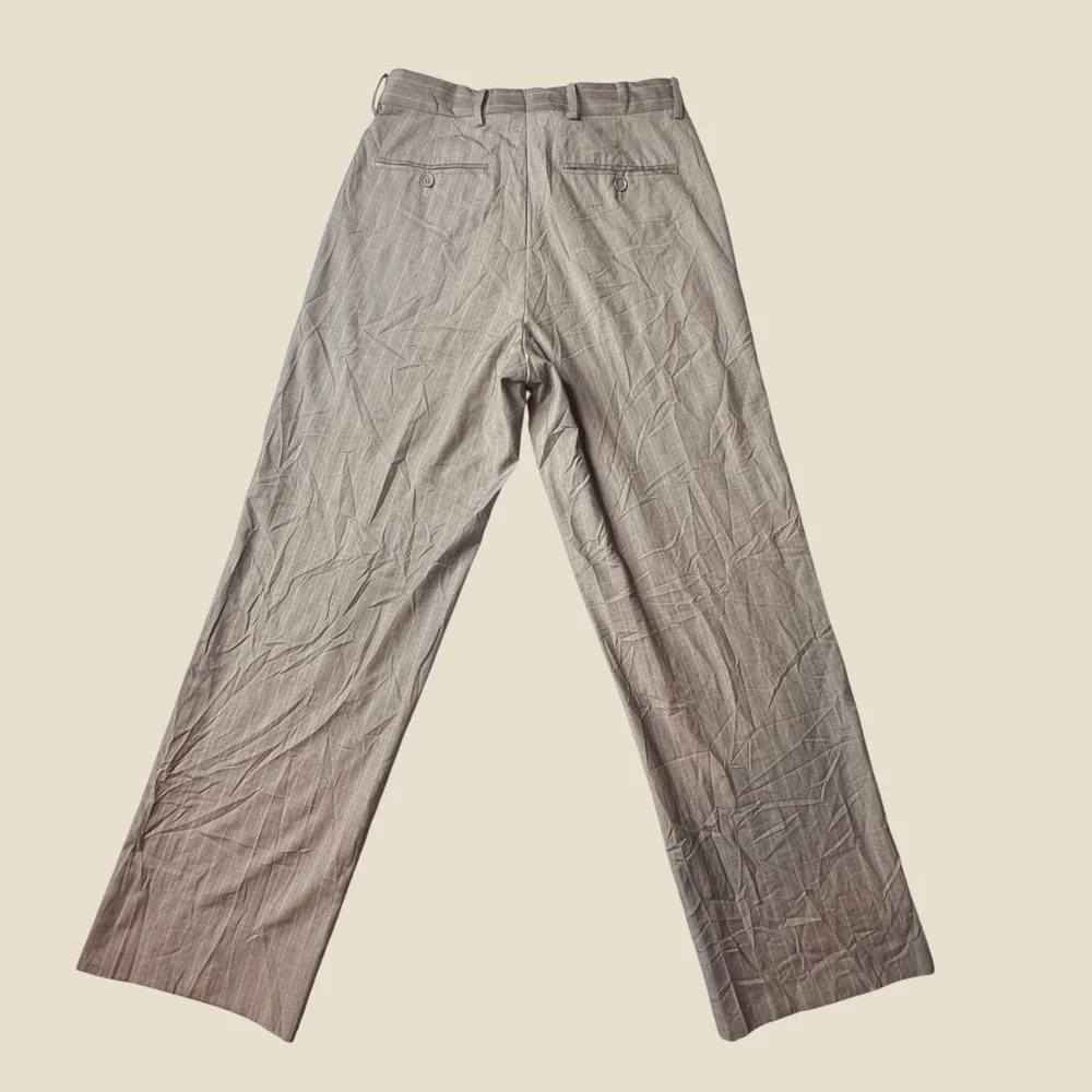 Jean Carlo Venetto Dress Pants Mens 29x29 Tan Pinstripe Pleated Slacks A0654